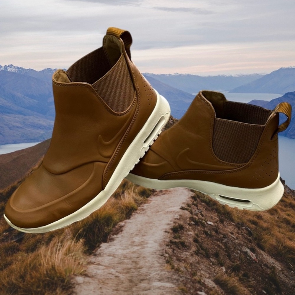 Nike Cushion Air Slip On Sneakers.
Size listed at 9, more like 8.5